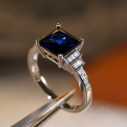 Huitan Blue Square Cut Four Claws Women Ring / Vintage Design Gracious Luxury Inlaid Zircon Wedding Hot Rings