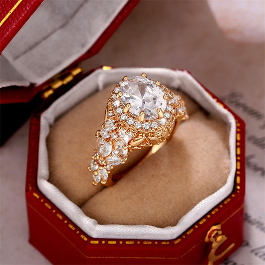 Huitan Gorgeous Women Wedding  Rings / Full Paved Brilliant Cubic Zirconia Luxury Gold Color Ring