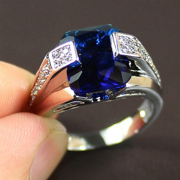 Huitan Luxury Deep Blue Solitaire Rings for Women / Engagement Wedding Women Finger Ring